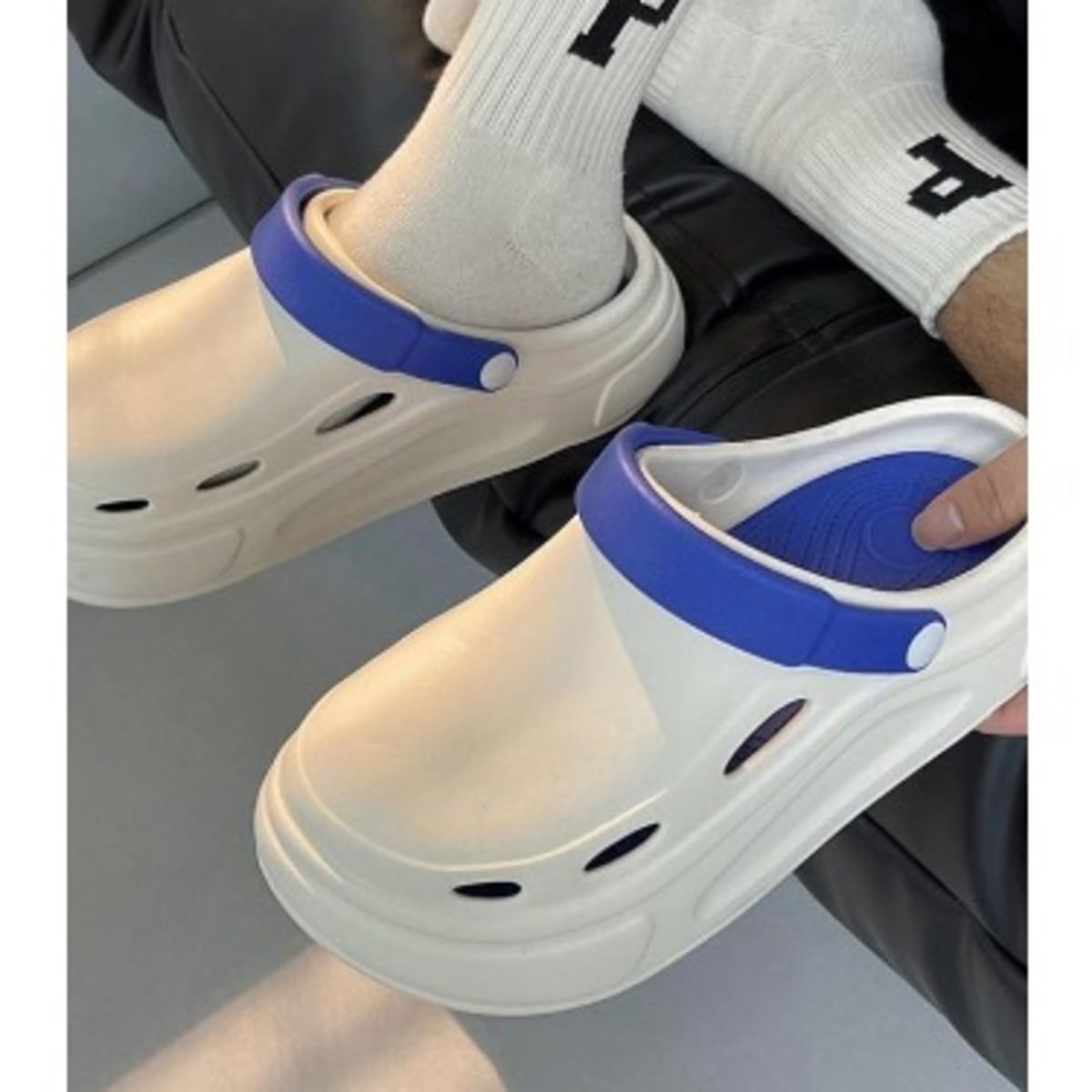 Crocs online wide mens