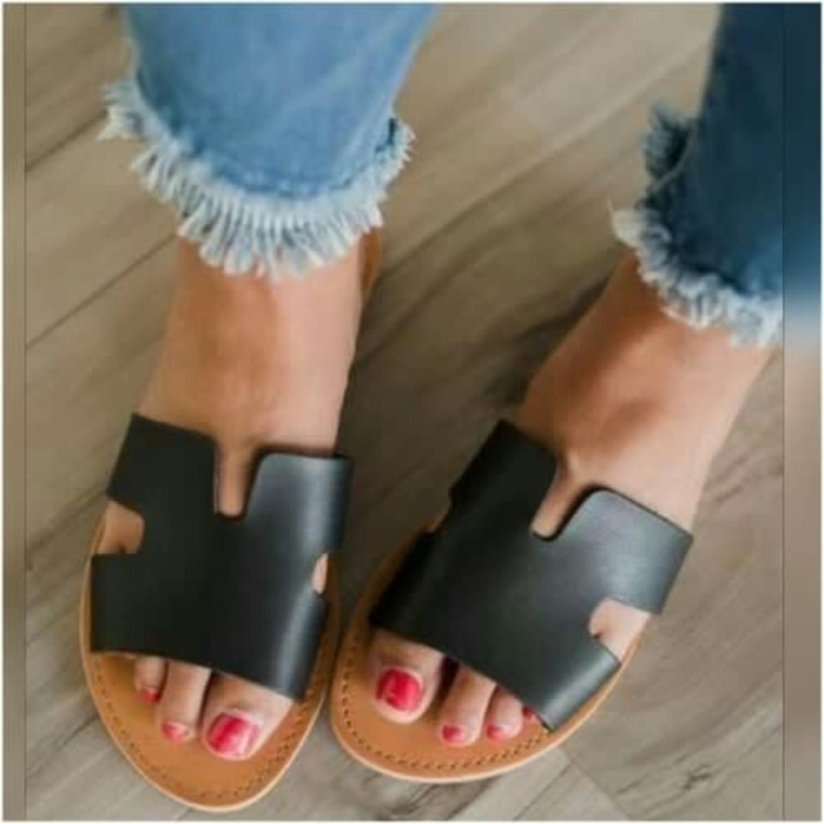 H slippers 2025