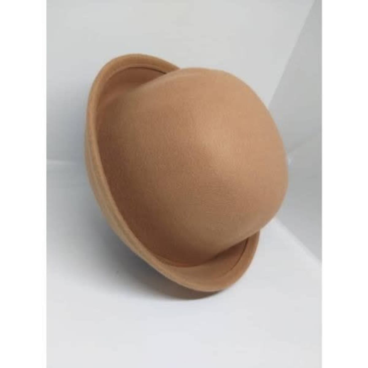 Beige bowler hat store