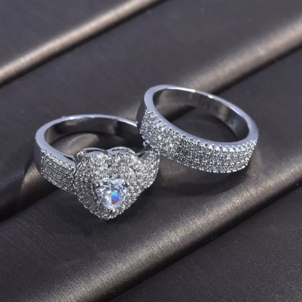 Engagement ring case store