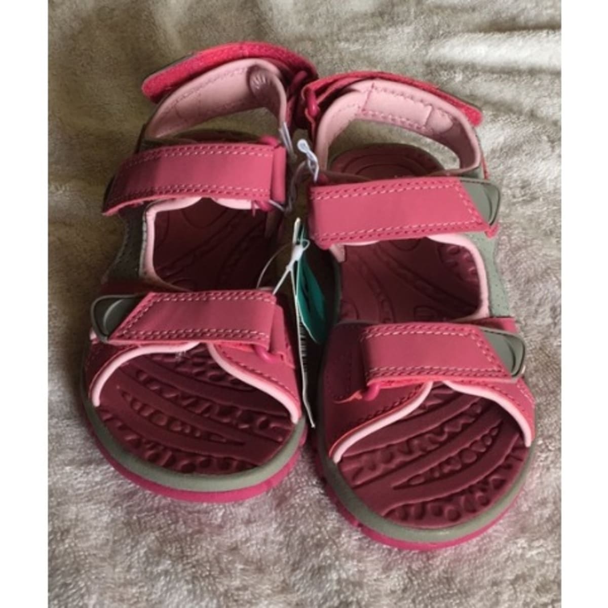 Girls river sandals shop