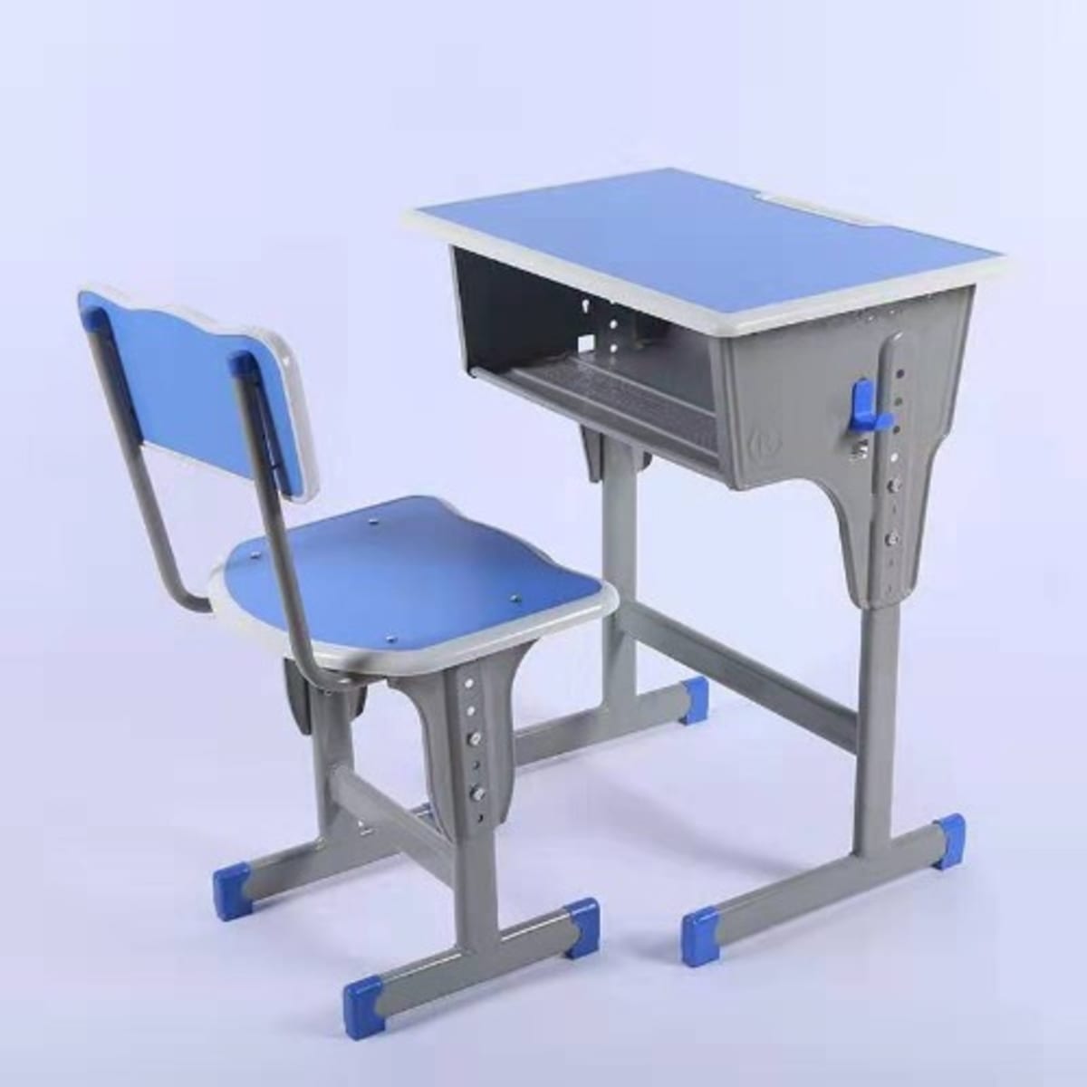 Reading table 2025 and chair konga