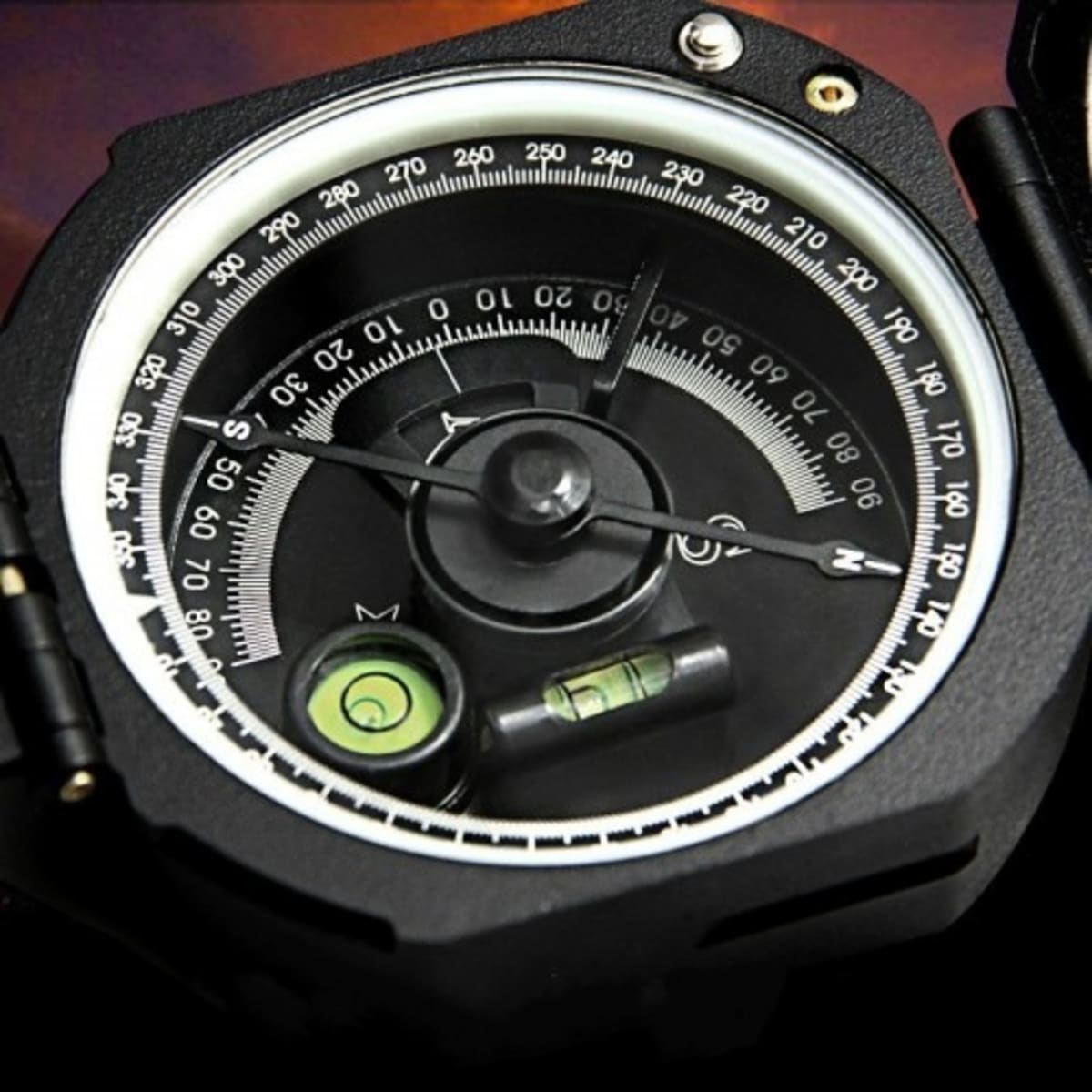Magnetic Compass Online