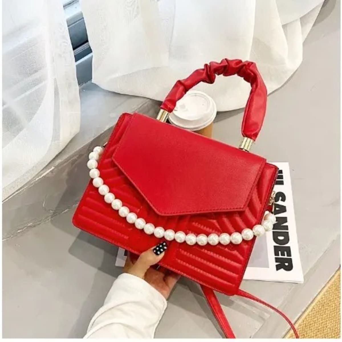 Ladies chain coin on sale purse bag in red