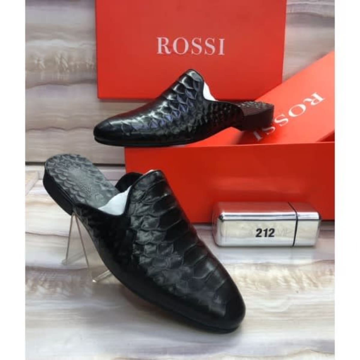 Front cover shoes outlet