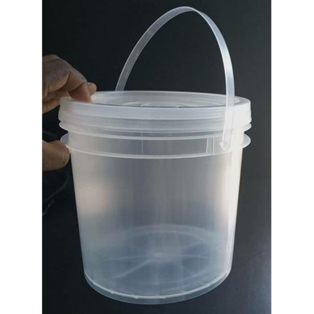 Transparent shop plastic bucket
