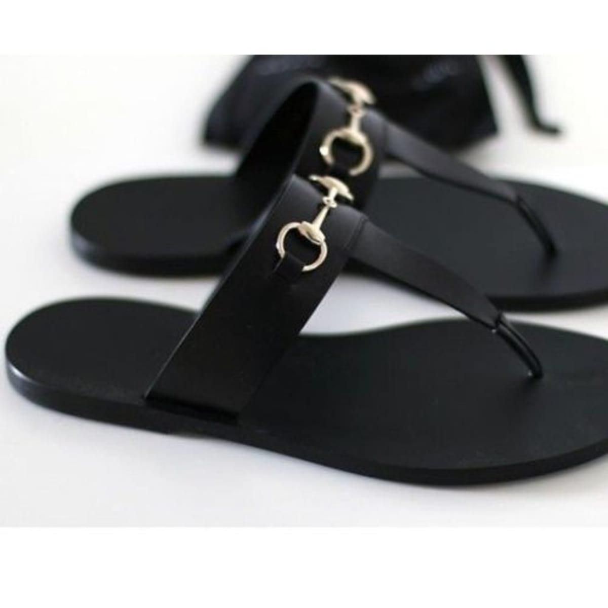 Wholesale 2022 Summer New Casual Flat Buckle Ladies Outer Sandals Ladies  Slippers Ladies Flat Sandals From m.alibaba.com