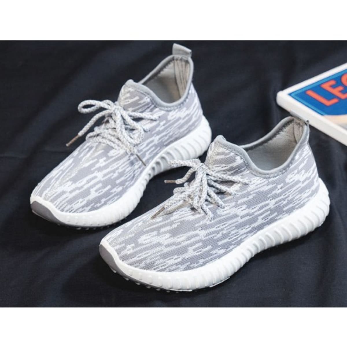 Sneakers on konga clearance