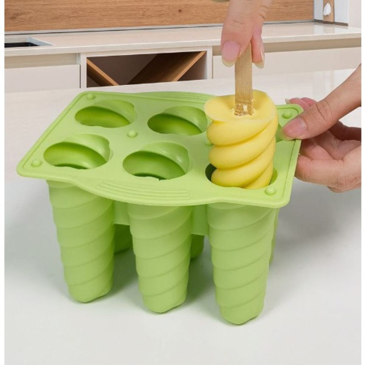 Silicone Popsicle Mold With Free Sticks