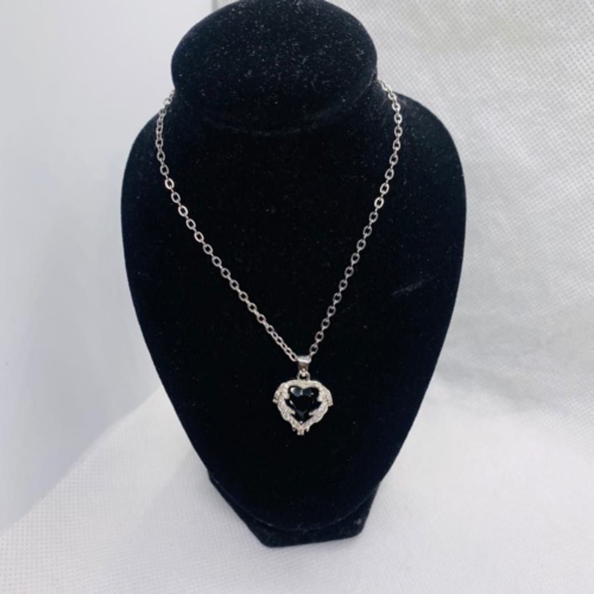 Caged heart pendant top