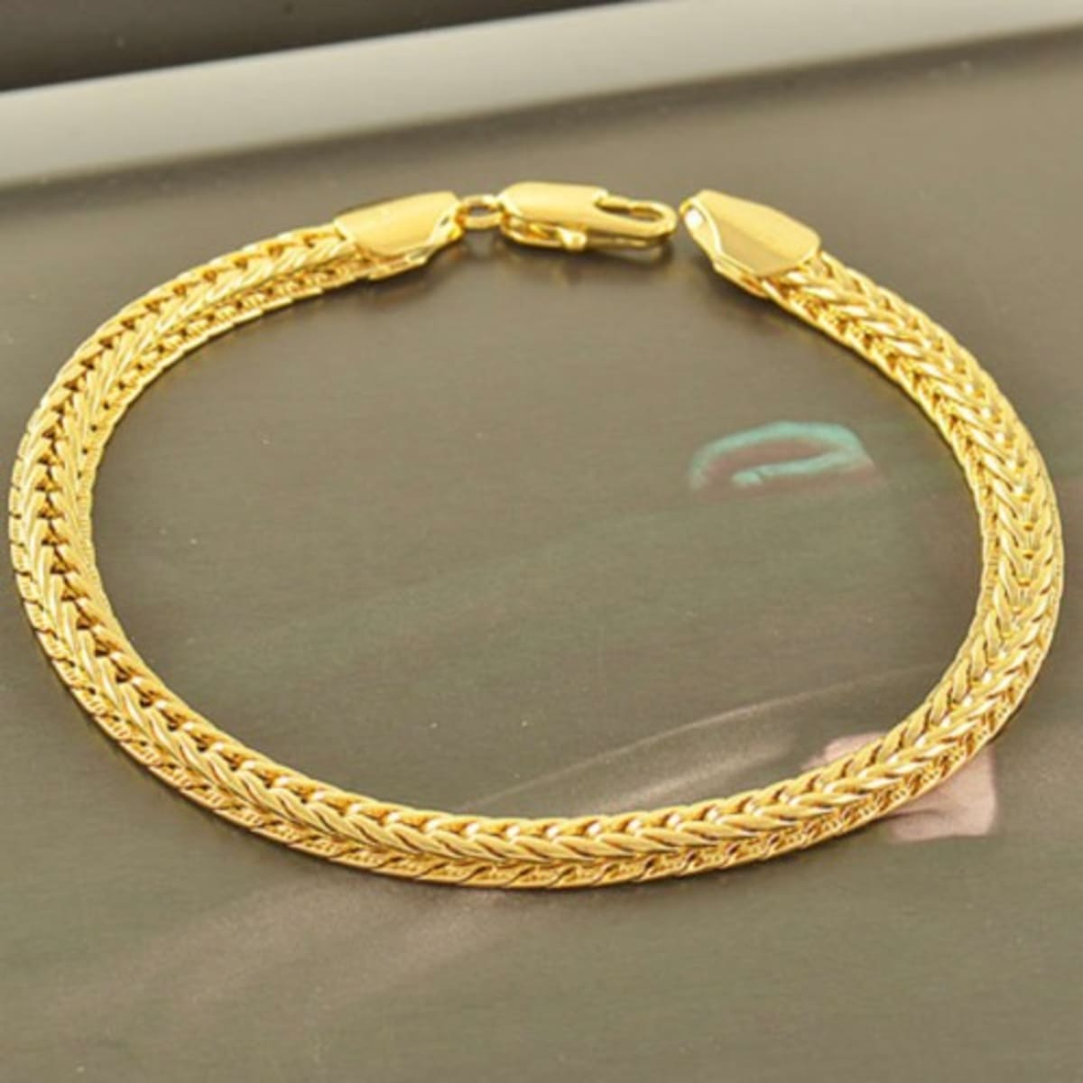 Hand chain online gold design