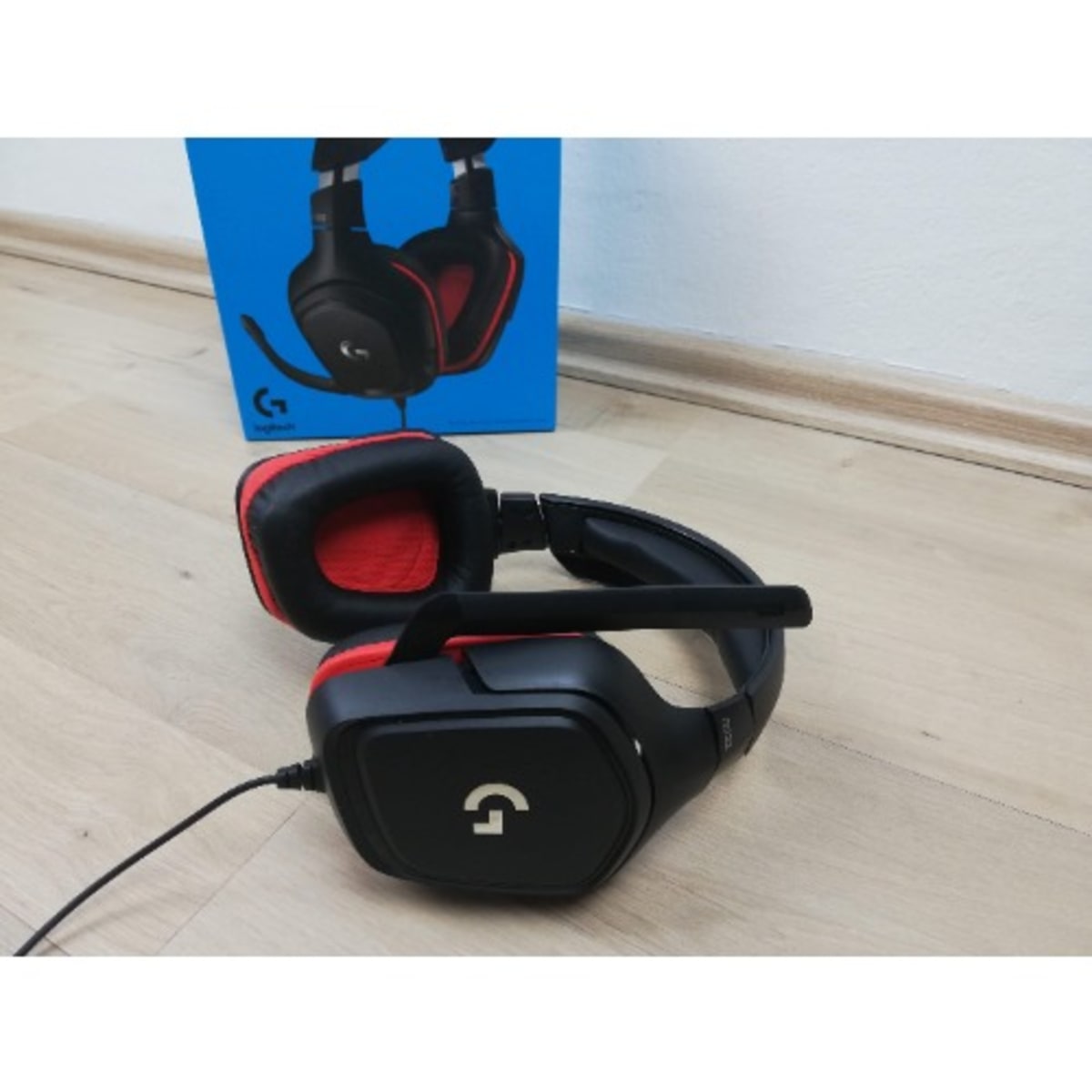 Logitech g332 flip online to mute