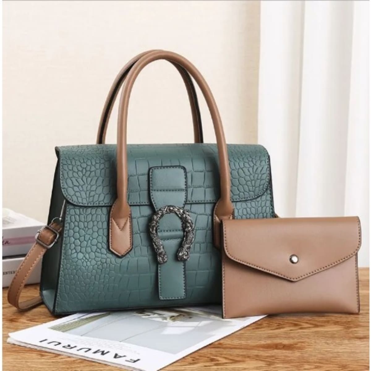 Purse store