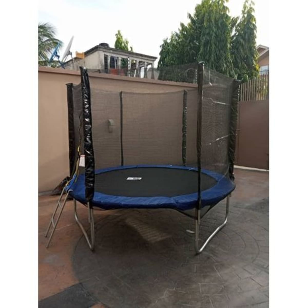 6ft trampoline and enclosure sales