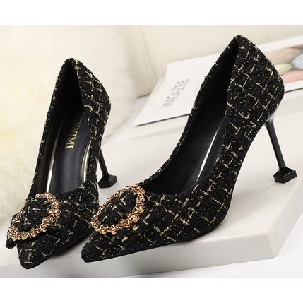 black shiny court heels