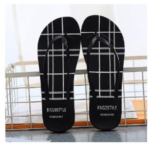 simple black slippers