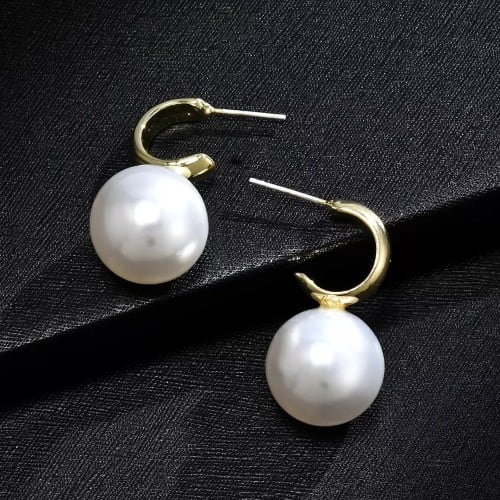 Fashion discount pearl earrings