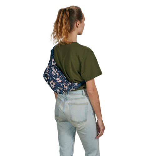 Jansport Fifth Avenue Fanny Pack Fields Of Paradise Konga