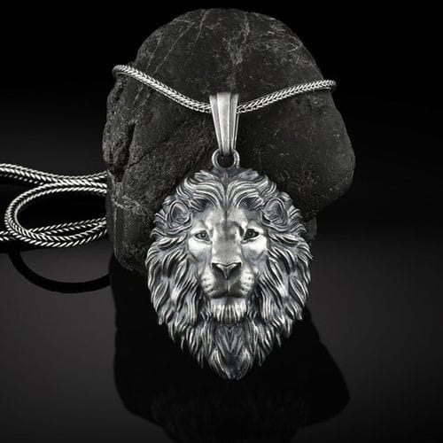 Lion 2025 head locket