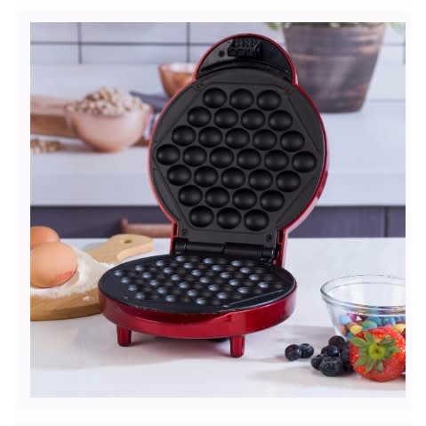 giles & posner red bubble waffle maker