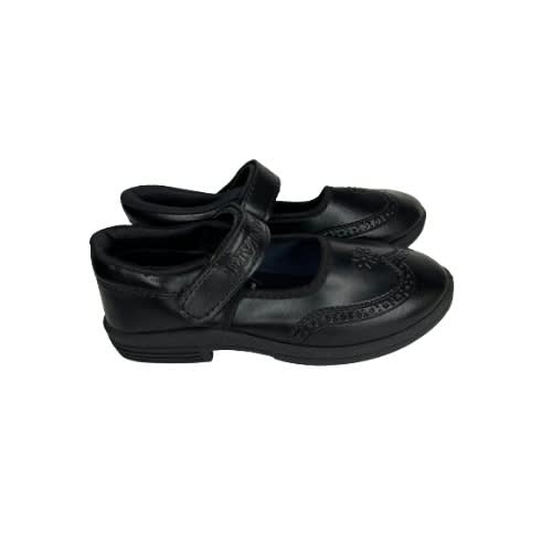 free shoes for school