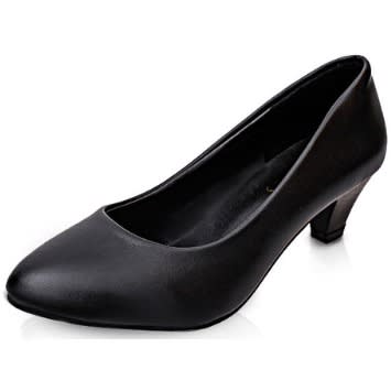 black court shoes low heel
