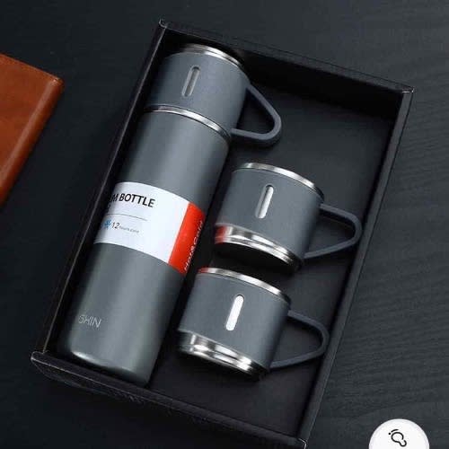 Vacuum Flask Set With 3 Cups - 500ml