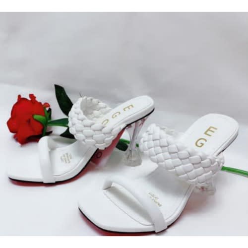 White best sale slippers ladies