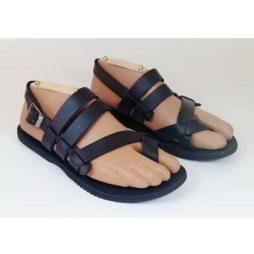 toe hold sandals