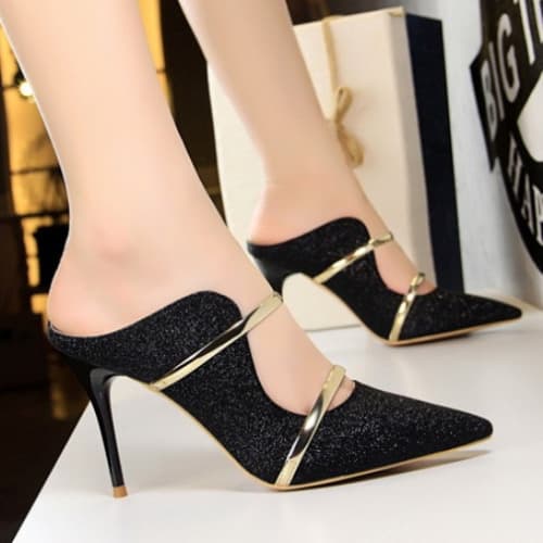 black shoes ladies heels