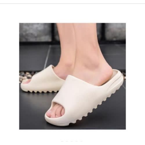 mens fashion slides