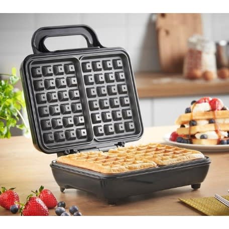 vonshef 1000w rotating waffle maker