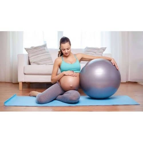 Maternity top gym ball