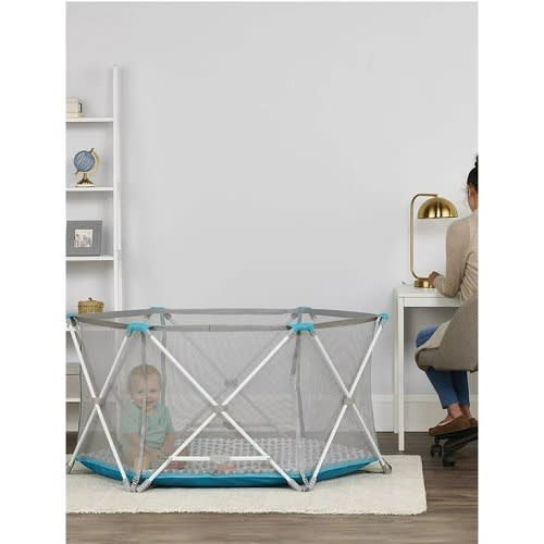 Regalo deals play yard