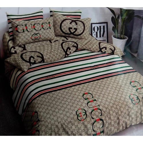 Elegant Gucci Print Bedding Set 1 Duvet 1 Bed Sheet And 4