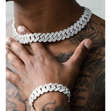 Costume jewelry store cuban link