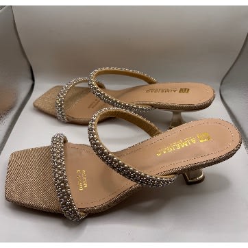 Gold slippers 2025