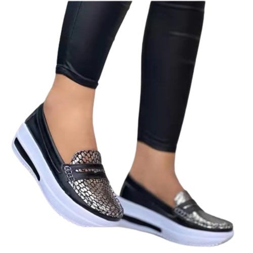 Ladies Round Toe Sneakers Black