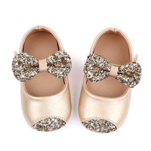 Gold infant shoes top