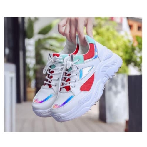 trending female sneakers