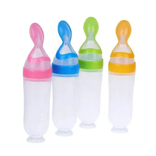 Squeezing feeding bottle discount