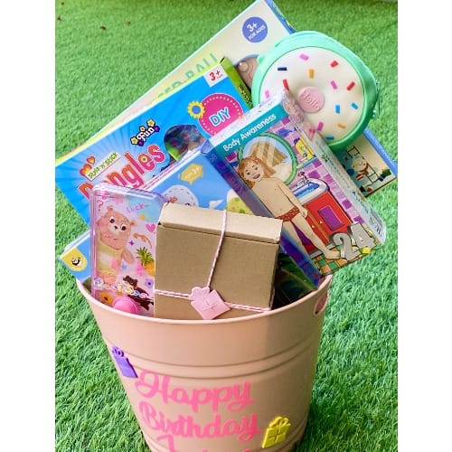 Kids hamper deals